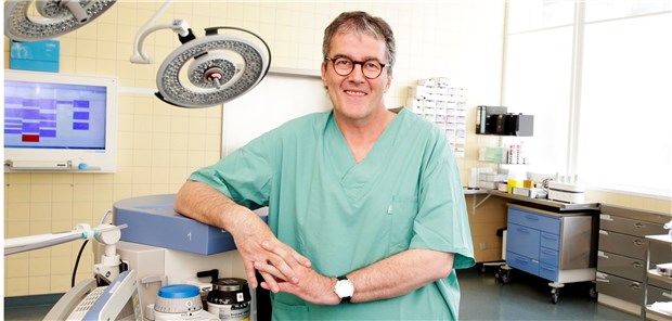 Stress im OP gefährdet Patienten Manche Krankenhäuser haben die Personalsituation durchaus im Griff: Professor Thomas Busse, Direktor des Zentrums für Gesundheitswirtschaft- und-recht.