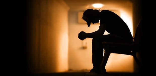 Mit Augmentation aus der Depression Manche Patienten hat die Depression besonders fest im Griff.