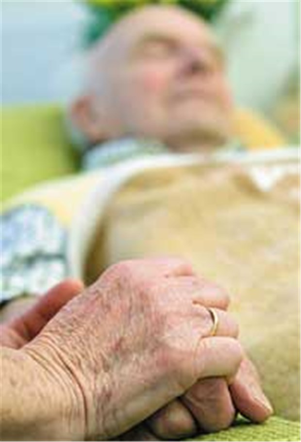 Manche schwerkranke Patienten mit einer Krebserkrankung äußern den Wunsch nach einem vorzeitigen Lebensende.