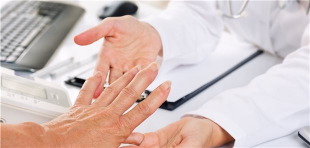 Manchmal reicht ein Blick für die Diagnose „Rheumatoide Arthritis“.