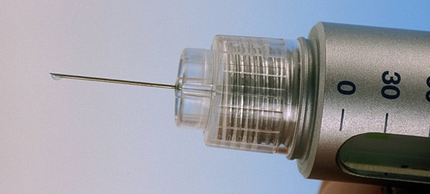 Wie riskant ist Insulin für Typ-2-Diabetiker? Manchmal riskant: Insulinspritze.