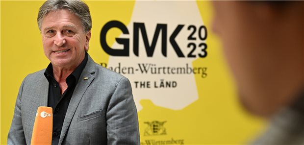 Lucha zur Klinikreform: Leistungen sollen nicht wegfallen Manfred Lucha (Grüne), Baden-Württembergs Gesundheitsminister, steht schon vor dem Auftakt der Hauptkonferenz der Gesundheitsminister am Bodensee Rede und Antwort.