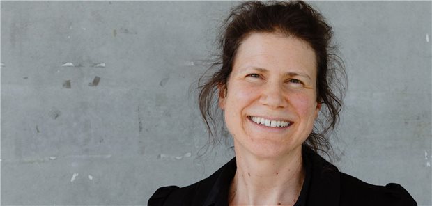 Marie-Luise Lehmann lehrt Medizinischens Informationsmanagement in Hannover Marie-Louise Lehmann will an der Hochschule Hannover Arzneimittelsicherheitsstrategien mittels innovativer Technologien optimieren.