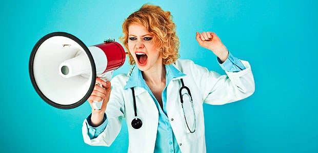 Was ist 'abstoßend'? Marktschreierische Werbung ist Praxen verboten. Das trifft nicht nur bei der direkten Ansprache, sondern auch bei der Bildsprache zu.