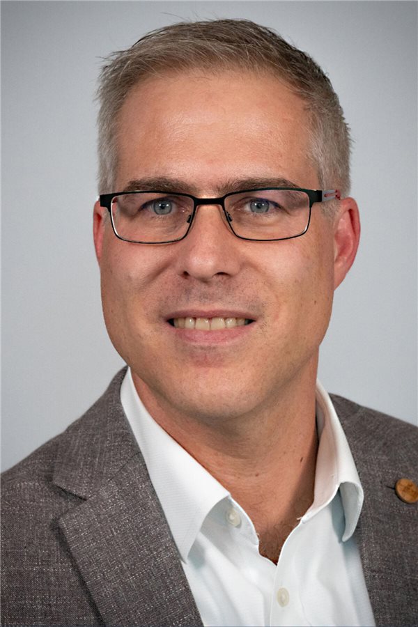 BeOne-Chef Völkl: „Das Forschungsgesetz bietet Anreize, mehr klinische Studien in Deutschland durchz Martin Völkl, seit 2021 General Manager Germany & Austria bei BeOne Medicines, ehemals BeiGene. Von 2019-2020 war er als General Manager bei Portola Pharmaceuticals tätig. Von 2007-2019 fungierte er als Director Market Access & Corporate Affairs bei Celgene.