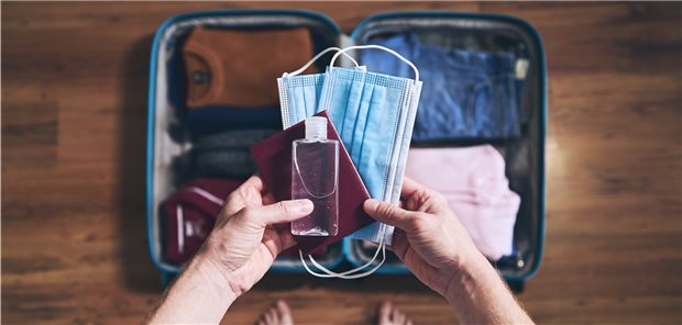 Corona-Geimpfte: Keine Quarantäne- und Testpflicht mehr bei Einreise Masken und Reisepass: Das brauchen auch Geimpfte gegen COVID-19 weiterhin bei der Einreise. Was wegfallen soll: ein negativer Corona-Test.