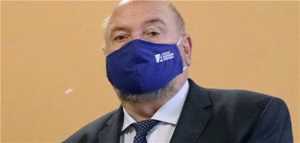 Reha-Kliniken sollen im Ernstfall Akutkliniken entlasten Mecklenburg-Vorpommerns Gesundheitsminister Harry Glawe benennt fünf Rehakliniken zu Entlastungskliniken.