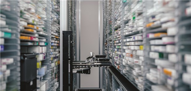 Medicine in shelves in commissioning machine in pharmacyUsage: Journal Inside12084_028_004 (2019)Usage: Journal Inside 12084_028_004 (20190813)