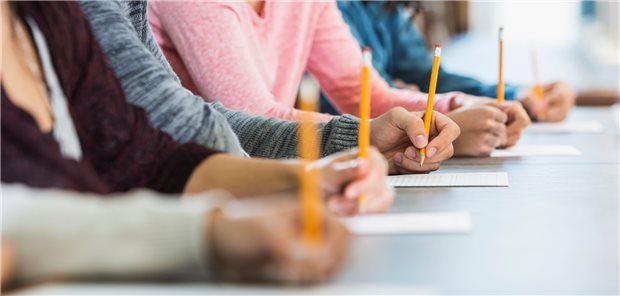 M2-Examen und PJ durften wegen Corona verschoben werden Medizinstudenten können gerichtlich gegen Entscheidungen des Bundesgesundheitsministeriums bzgl. ihres Studiums aufmucken – allein es nützt ihnen nicht immer etwas.
