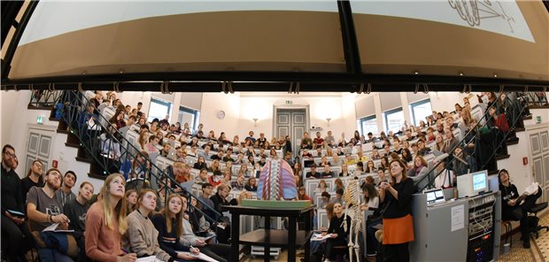 Medizinstudenten zeigten im reformierten Modellstudiengang an der HHU in Düsseldorf eine schlechtere psychische Verfassung als ihre Kommilitonen im konventionellen Medizinstudium.