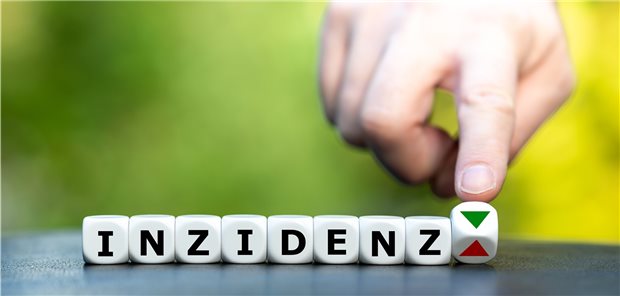 Hohe Inzidenz lässt Ruf nach mehr Drittimpfungen lauter werden Mehr Inzidenzen = ein guter Grund für den dritten Piks? Einige im Gesundheitssystem vertrauen dieser Rechnung.