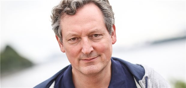 Mehr Medienwelt in der Medizin, fordert der Arzt und Moderator Dr. Eckart von Hirschhausen.