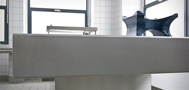 Pathologen kritisieren Obduktionsvereinbarungen Mehr Obduktionen: Diese werdem zwar als Instrument der Qualitätssicherung im Krankenhaus nun offiziell anerkannt, doch es hapert an den Vorgaben zur Umsetzung, bemängeln Pathologen.