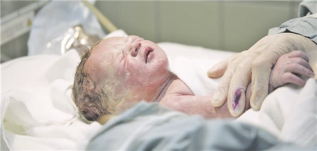 Kaiserschnittrate bleibt in Deutschland konstant Mehr als 220.000 Kinder sind in Deutschland im Jahr 2020 in Kliniken per Sectio geboren worden.