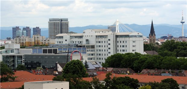Aussicht auf das Klinikum Ludwigshafen.