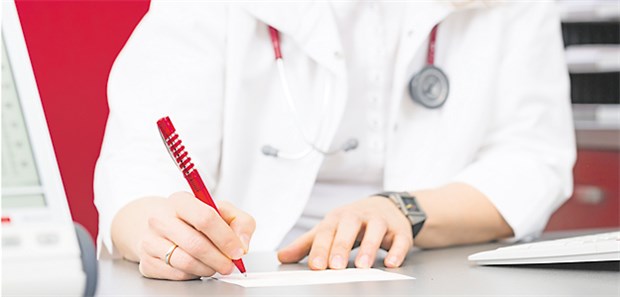 Mehr als drei Medikamente auf dem Rezept? Dann hat der Patient auf jeden Fall Anspruch auf einen Medikationsplan.