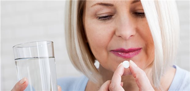 Mehr als nur ein Medikament gegen Brustkrebs? Es gibt Hinweise, dass manche Arzneien, die bei Brustkrebs angewandt werden, auch gegen Demenz schützen könnten. (Symbolbild)