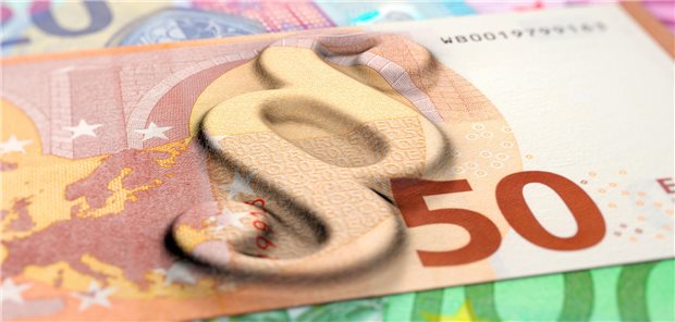 Melden freiwillig GKV-versicherte Selbstständige ihrer Kasse nicht ihr Einkommen, kann es bisher unwiderruflich teuer werden.
