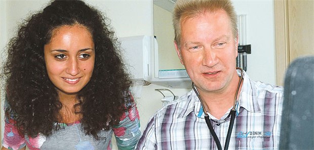 Lust aufs Leben als Landarzt wecken Mentor Stefan Weiershausen aus Stadtallendorf mit der Medizinstudentin Lisa Thorfah.