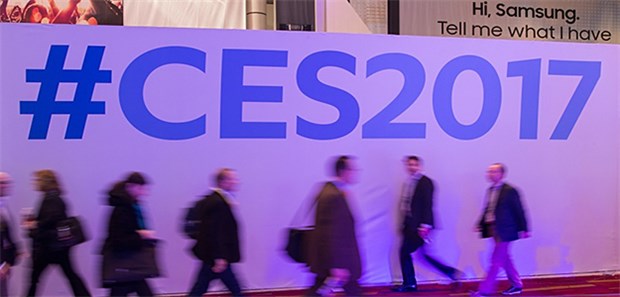 Las Vegas' große Bühne für Wearables Messebesucher auf der CES2017.