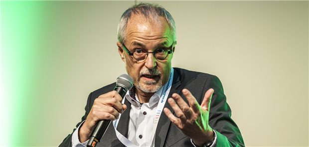 Michael Weller, Leiter der Abteilung Gesundheitsversorgung, Krankenversicherung im Bundesministerium für Gesundheit , kündigte am Donnerstag beim Hauptstadtkongress an, das BMG werde im Zuge der Krankenhausreform einen Transformationsfonds einrichten.
