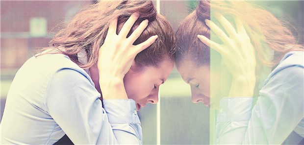 Frauen sollten bei Migräne ihre vaskulären Risiken klären! Migräne-Anfall: Ein erheblicher Teil der Migränepatienten in Deutschland wird nicht oder nicht ausreichend behandelt.
