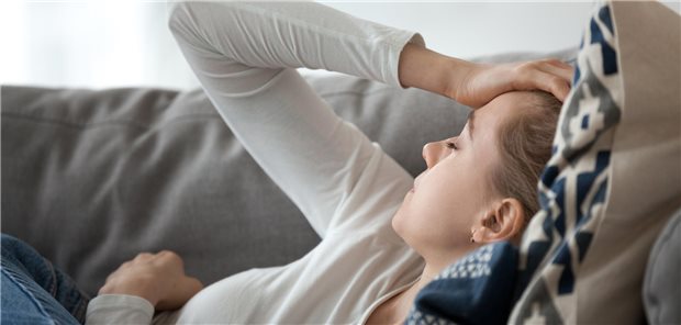 Migräne: Werden Frauen im gebärfähigen Alter mit Topiramat behandelt, sind künftig strenge Kriterien zu beachten.