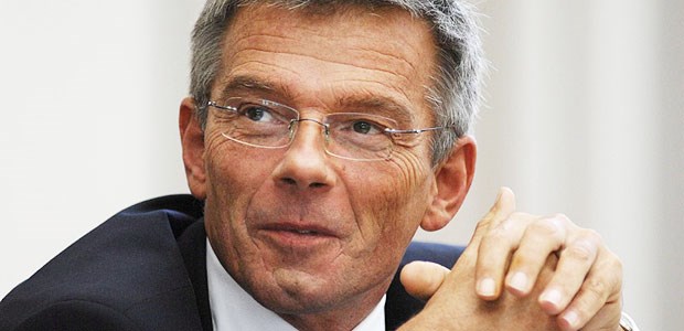 Hecken sieht Sparpotenzial in Gefahr Milliarden Euro sparen durch Preisverhandlungen im Bestandsmarkt? Diesem Vorhaben könnten Gerichte einen STrich durch die Rechnung machen, fürchtet GBA-Josef Hecken.