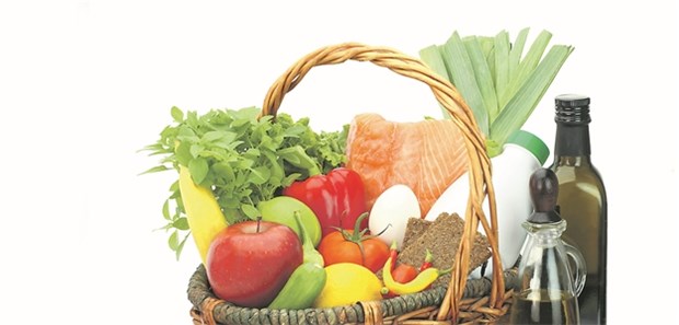 Adipositas-Experten begrüßen neue Regeln für gesunde Kost Mindestens drei Portionen Gemüse und zwei Portionen Obst pro Tag empfiehlt die Deutsche Gesellschaft für Ernährung.