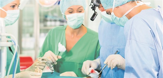 Zentren wären die Lösung Mindestmengen bei Op sind in Deutschland längst ein Thema. Doch nicht nur bei Operationsleistungen könnte die Zentralisierung laut Gesundheitsexperte Prof. Reinhard Busse sinnvoll sein.