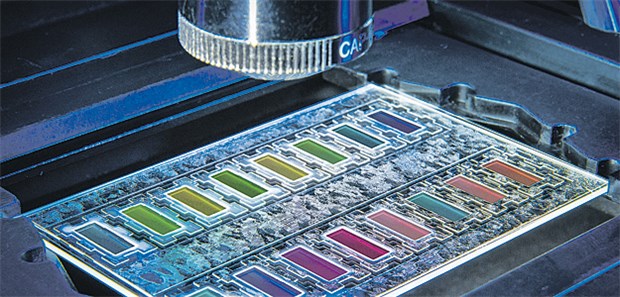 Neues Testverfahren kann Leben retten Miniaturisierter Wachstumschip zur Erkennung bakterieller Resistenzen. So lässt sich klären, welches Antibiotikum die Erreger am schnellsten abtötet.