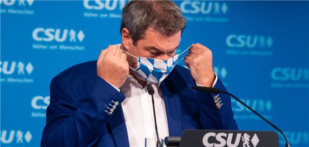 Söder bringt Maskenpflicht auf öffentlichen Plätzen ins Spiel Ministerpräsident Söder erwägt eine Maskenpflicht auf öffentlichen Plätzen an bayerischen Corona-Hotspots.