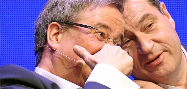 Ärzte protestieren gegen Entmachtung der KVen Ministerpräsidenten unter sich: Armin Laschet (NRW) und Markus Söder (Bayern) ziehen mit eigenen Pandemiegesetzen voran.