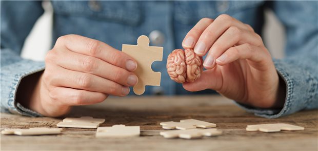 Mit Donanemab steht erneut ein medikamentöser Hoffnungsträger gegen Alzheimer in den Startlöchern.