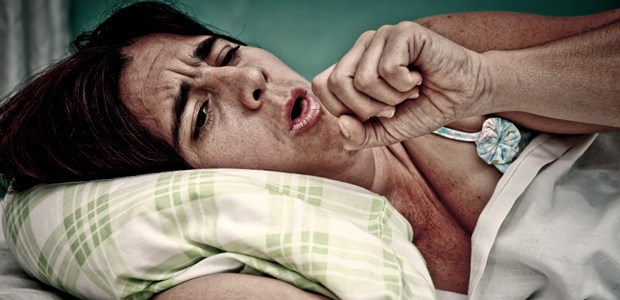 Praxisposter reduziert Antibiotika-Einsatz Mit Husten im Bett: Bei AWI muss es oft keine Antibiose sein.