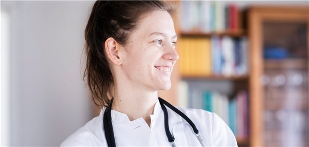 Mit Spaß in der Hausarztpraxis: Dafür braucht es vor allem eines, ein gutes Netzwerk, an dem sich auch erfahrene Kolleginnen und Kollegen beteiligen. Dann gelingt auch eine gute Work-Life-Balance.