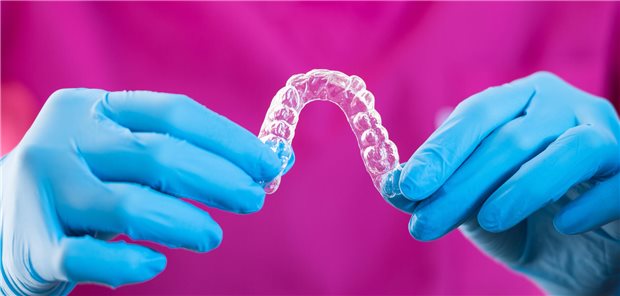 Grenzüberschreitendes Telemed-Team: Nur für eigene Leistung gilt Herkunftsrecht Mit Zahnschienen ist die Dentalkette DrSmile offenbar so gut im Geschäft, dass berufsständische Kammern sich gefordert sehen, dagegen vorzugehen.