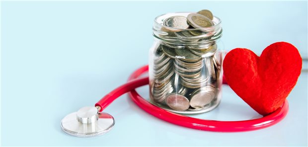 Wie viel Mitarbeiter im Gesundheitssektor verdienen Mit dem Herz bei der Arbeit: Einige Mitarbeiter im Gesundheitsbereich stellt ihre Tätigkeit zufrieden, obwohl das Einkommen nicht sonderlich hoch ist.