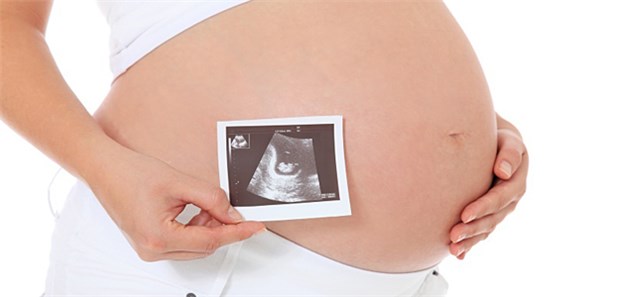 IQWiG legt ersten Bericht vor Mit einem neuen Rhesusfaktor-Test sollen Föten besser geschützt werden.