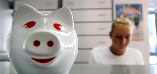 Mit einer Praxisgebühr 2.0 das System (finanziell) sanieren? Ökonomen und auch KBV sind sehr skeptisch.