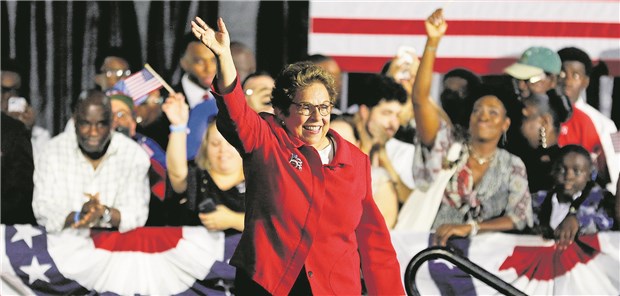 Gesundheitspolitik hat die US-Wähler umgetrieben Mit ihr zieht eine ehemalige Gesundheitsministerin der Regierung von Bill Clintons ins Repräsentantenhaus ein: Donna Shalala.