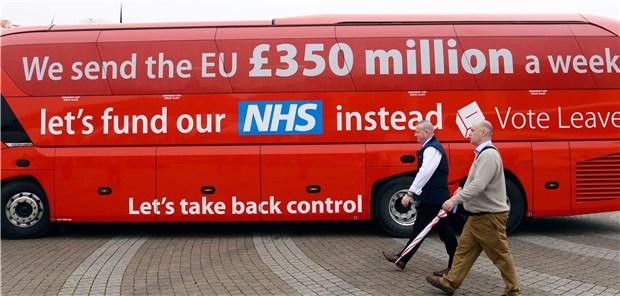 Nach dem Brexit ist vor neuer Unsicherheit Mit unseriösen Behauptungen gewannen die Befürworter der „Leave“-Kampagne im Mai 2016 eine knappe Stimmenmehrheit. Aktuell sind die Nöte des NHS noch größer als seinerzeit beim Referendum.