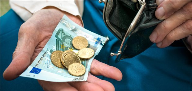 Mit wenig eigenem Aufwand aus dem Nettogehalt können angestellte Ärztinnen und Ärzte sowie MFA eine betriebliche Zusatzrente erreichen. 