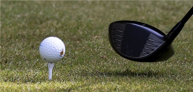 Mittwochs die Praxis zu – endlich Zeit zum Golfen? 10 Prozent der Umfrageteilnehmer auf aerztezeitung.de reagieren so auf den Vorschlag des Virchowbunds zur Viertagewoche.