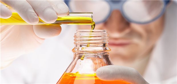 Karliczeks Geldregen für neue COVID-19-Therapeutika Möglichst bald mehr Therapieoptionen bei COVID-19: Dieses Ziel verfolgt Bundesforschungsministerin Karliczek mit einer neuen Förderrichtlinie.