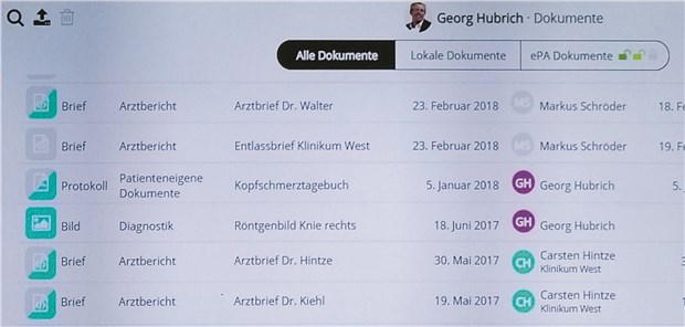 „MokkaMed“-Simulation bei der Medica in Düsseldorf: Klar strukturiert lässt sich in der elektronischen Patientenakte des Patienten künftig zum Beispiel nach eigenen und fremden Befunderhebungen suchen.