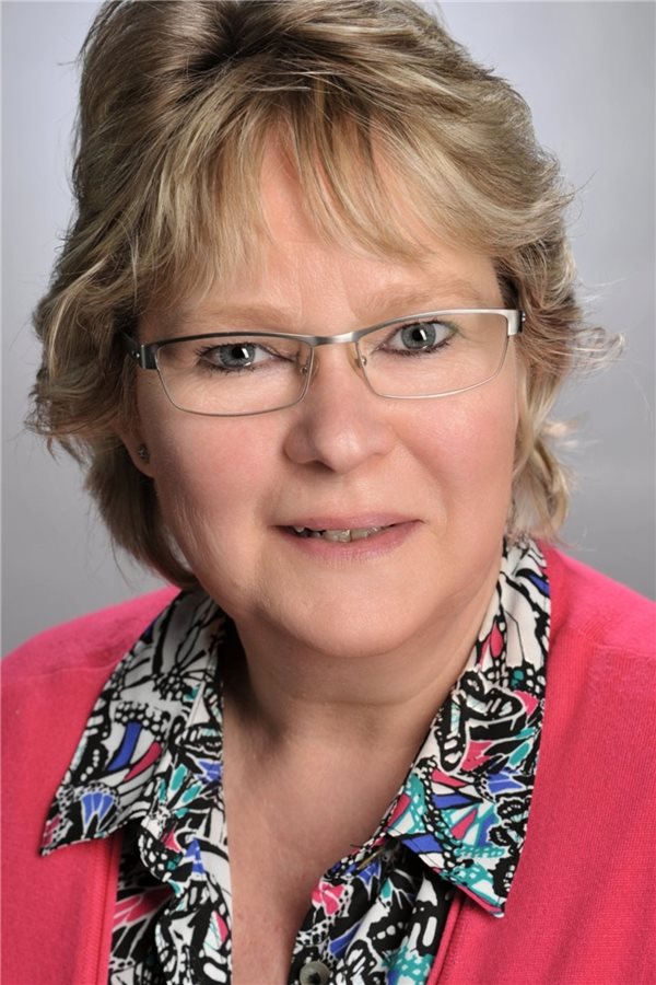 Wie MoniKa Ärzte und Patienten entlastet MoniKa Helga Schleimer musste während der Corona-Hochphase auf Telefonkontakte umschwenken.