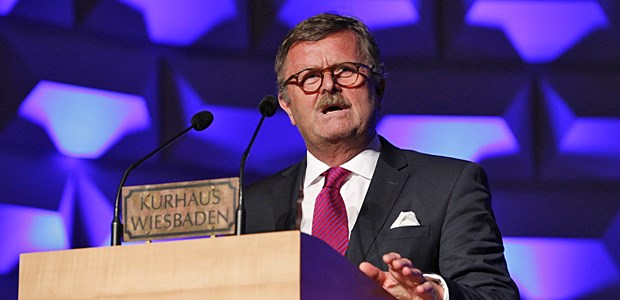 Montgomery fordert Augenmaß Montgomery in Wiesbaden: Keine Chance der Korruption.