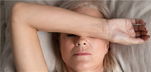 Müde, antriebslos, verletzlich: Unter hormonellen Umstellungen in der Perimenopause leiden viele Frauen. Bei Diabetes kommen unberechenbare BZ-Schwankungen hinzu.