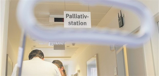 Muss selbstverständlich werden: Hospiz- und Palliativversorgung in Krankenhäusern.